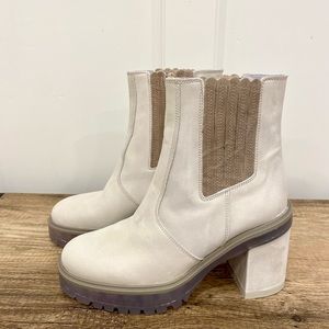 NWOT Free People James Gray Leather Chelsea Boots Size 37.